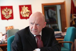 Платонов понимает