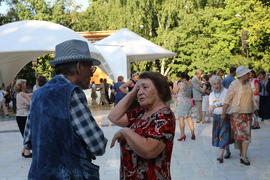 Мы ещё потанцуем