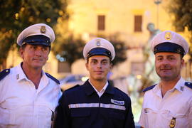 Озорное трио полицейских