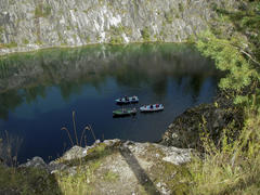 Люди в лодке