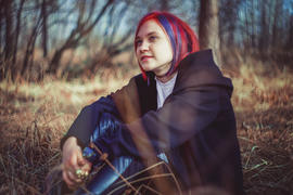 Девушка в лесу