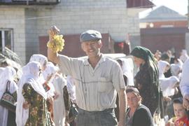 Мужчина и виноград