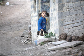 Девочка с сумкой