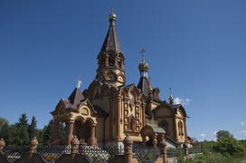Церковь в селе Сростки