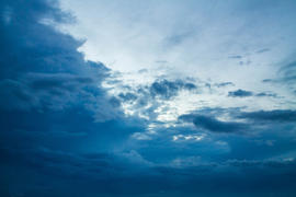 Небо в открытом океане