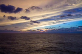 Небо в открытом океане