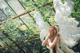 Девушка-ангел