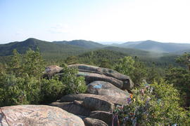 Горы и камни