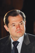 Российская Федерация. Санкт-Петербург. Сергей Глазьев, экономист, политик. 13 июня 2002 года