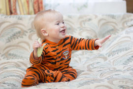 - а дайте мне ещё помидорку!