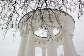 Ротонда зимой