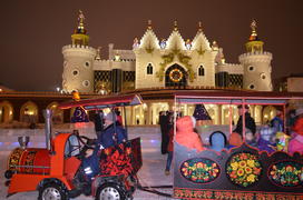 Казань. Театр кукол. Аттракционы детские