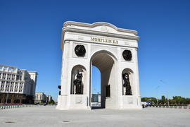 Астана - триумфальная арка. Казахстан