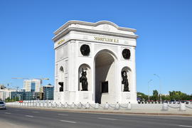 Астана - триумфальная арка. Казахстан