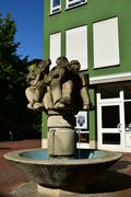 Германия - город Бамберг. Фонтан со скульптурами