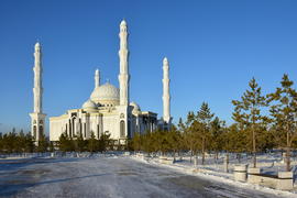 CSC_5292Мечеть "Хазрет Султан" в Астане зимой