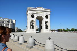 Астана - триумфальная арка. Казахстан