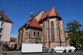 Германия - город Нюрнберг. Фасад старинного здания 