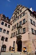 Германия - город Нюрнберг. Фасад старинного здания 