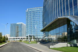 Астана - городская архитектура. Современные многоэтажные здания. Казахстан 