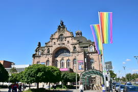 Германия - город Нюрнберг. Фасад старинного здания 