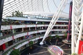 Интерьер торгового центра "ХАН-ШАТЫР" в Астане