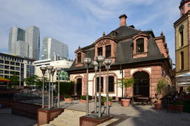 Германия, Франкфурт-на-Майне. Старинная здание 