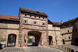 Германия - город Нюрнберг. Каменнная арка 