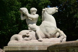 Деталь фонтана Виттельсбахов в Мюнхене