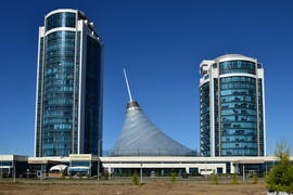 Астана - высотные здания 
