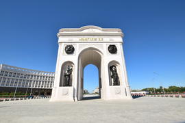 Астана - триумфальная арка. Казахстан