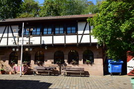 Германия - город Нюрнберг. Фасад старинного здания 