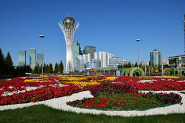 Башня "БАЙТЕРЕК" в Астане