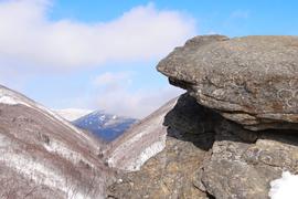 Сахалин. Останец Лягушка