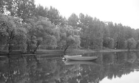 Лодки на пруду