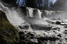 Водопад в Кейла-Йо