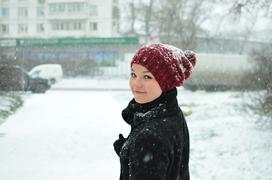 Снег кружится и тает