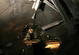 Реставрация статуи "Рабочий и колхозница"