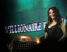 Певица Сара Брайан