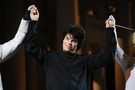 Дирижер Андреа Баттистони