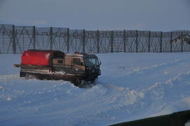 СНегоудерживающие заборы. Ямало-ненецкий  автономный округ. Город Салехард, поселок Лабытнанги. фото