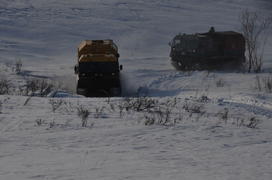 Тундра. Остатки цементного завода бывшей колонии. Ямало-ненецкий  автономный округ. Город Салехард, 