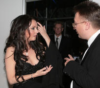 Попов президент Росбанка и певица Сара Брайан