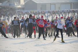 Лыжная гонка Лыжня-России-2012 в подмосковной Яхроме. фото Сергей Шахиджанян 12 февраля 2012 года. 