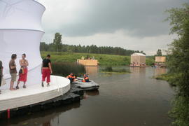 Фестиваль, плот