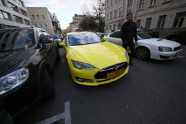 Первое в России электротакси. Электромобиль Tesla. Первый раз в Тесле