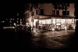Венецианское кафе, ночь