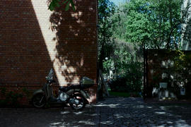 Мопед. Берлин