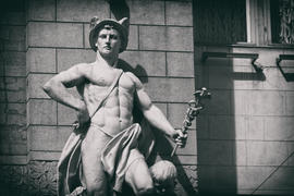 Скульптура Гермеса с Кадуцеем (Санкт-Петербург)