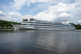 Ах, белый теплоход